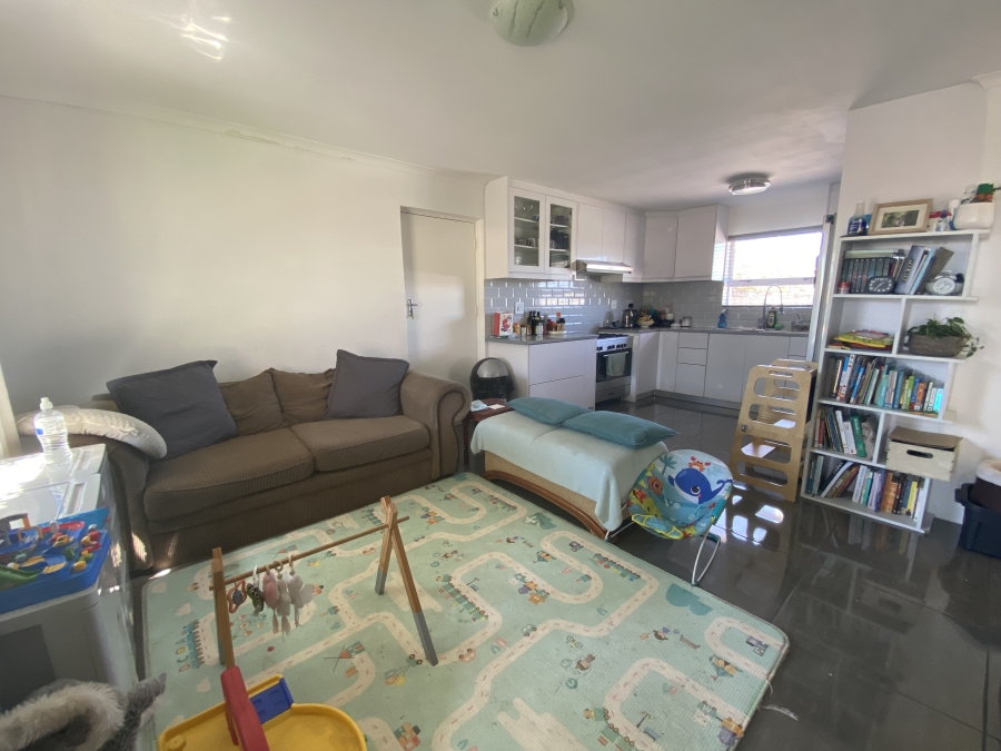 To Let 3 Bedroom Property for Rent in Sunningdale Western Cape